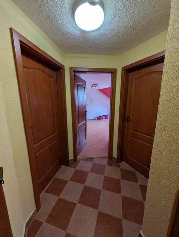 Prodej domu 5+1, obytná plocha 140 m², pozemek 215 m² - foto 28