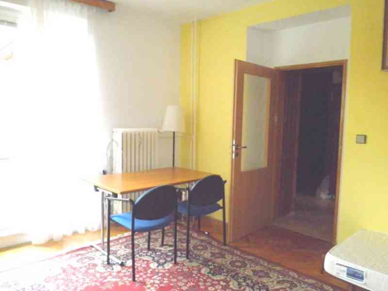 1 studentka do 2.lůž. dívčího pokoje v 3+1, Veveří - foto 5