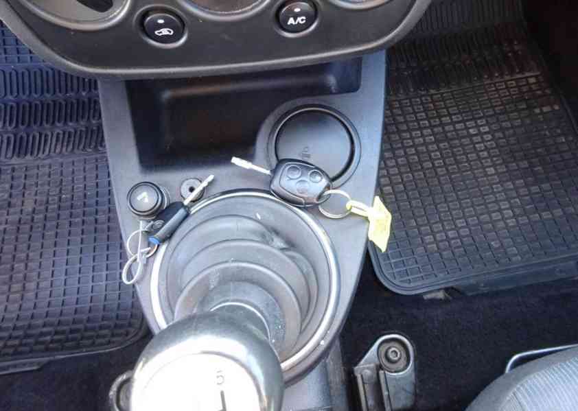 Ford Fiesta, 1.4i (59 KW)r.v.2008 - foto 10