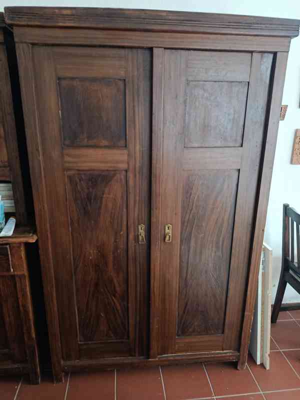 Starý nábytek - foto 5