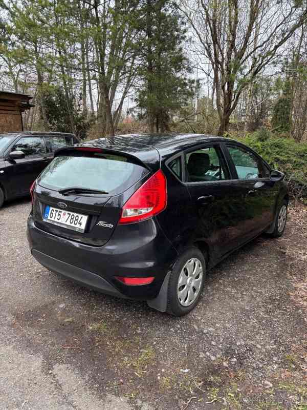 Ford Fiesta ČR, 138t. km, NOVÁ STK DO 2028 - foto 5