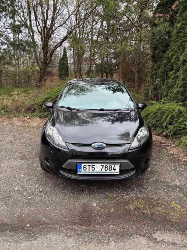 Ford Fiesta ČR, 138t. km, NOVÁ STK DO 2028 - foto 2