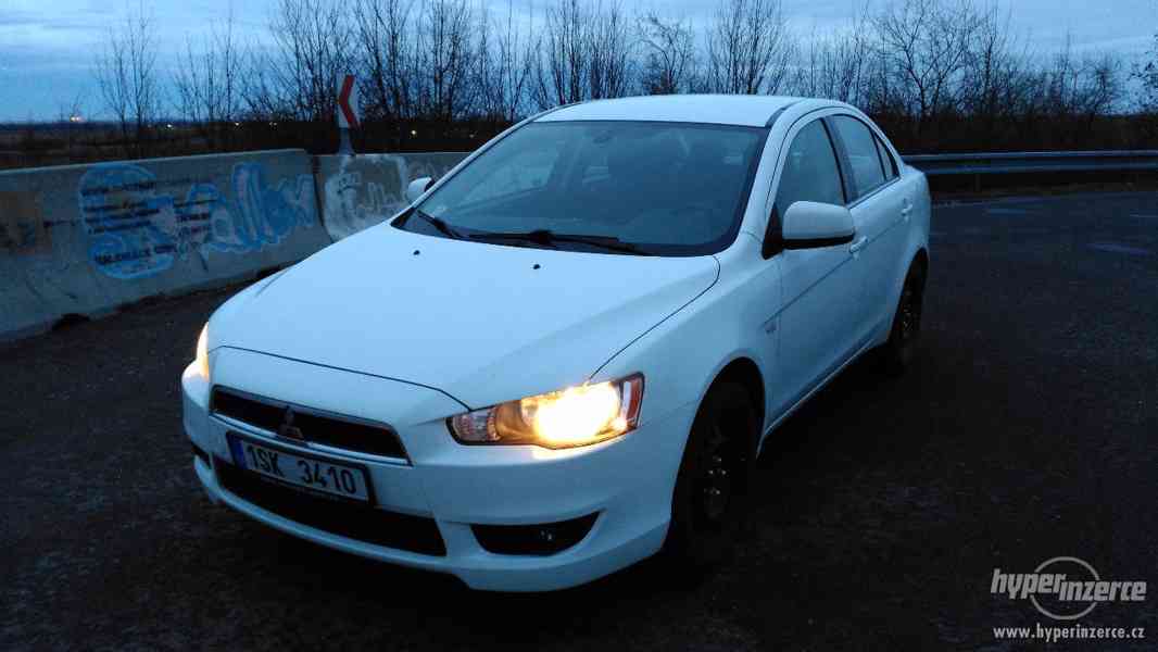 Mitsubishi Lancer 1.8 MIVEC - foto 2