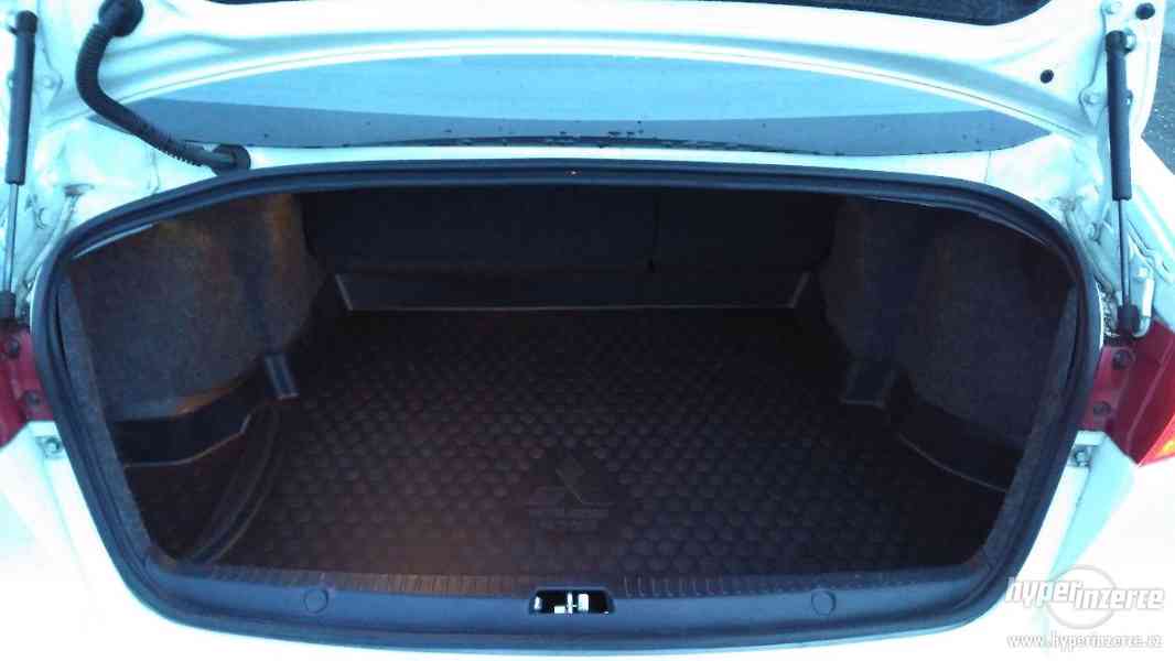 Mitsubishi Lancer 1.8 MIVEC - foto 10