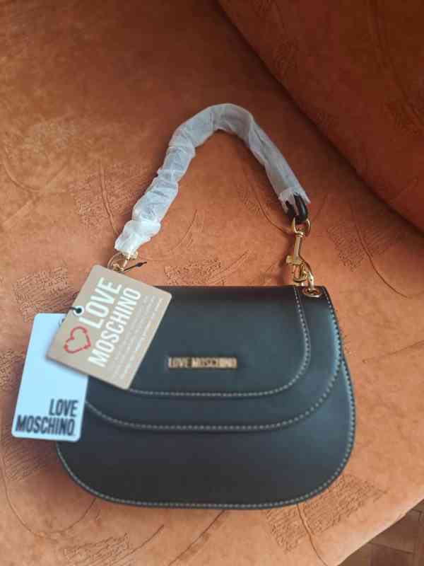 Love Moschino luxusní kabelka!