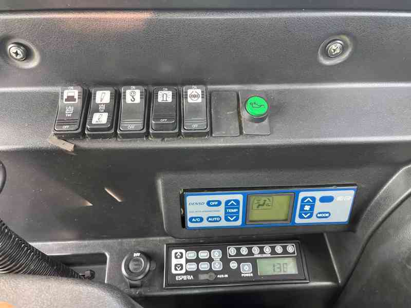 Kolové rypadlo Takeuchi TB295W (Možnost leasingu) - foto 15