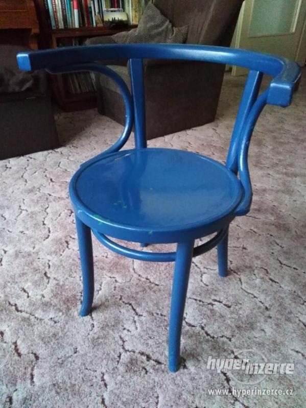 Modrá židle THONET - foto 1