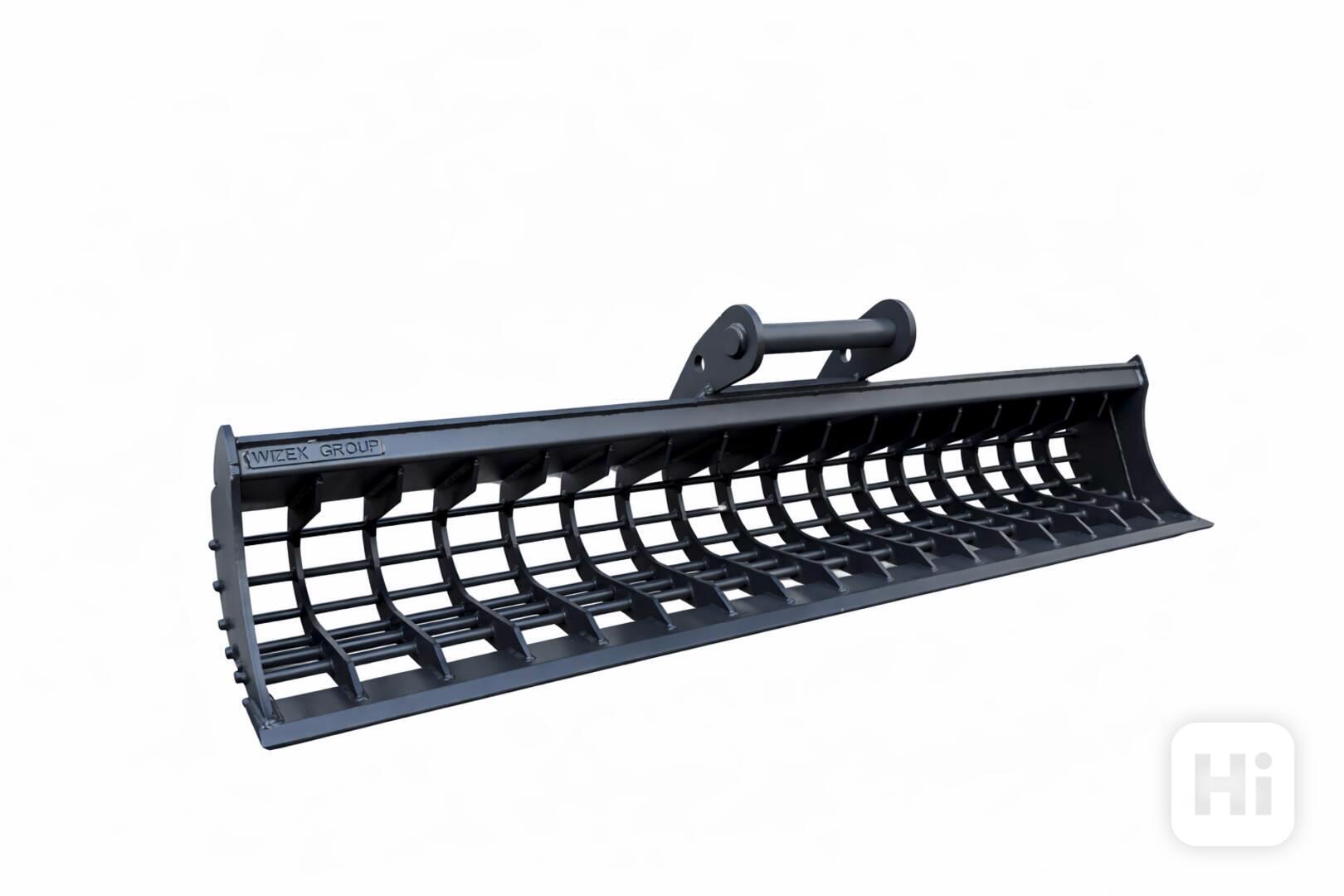 Prolamovaná svahová lopata 250cm 10-14t - foto 1