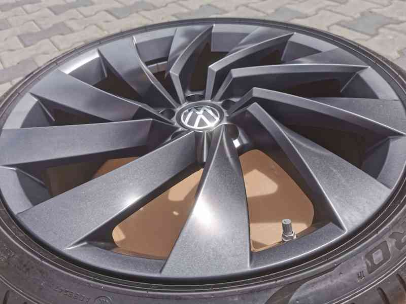 Nová kola VW Arteon ET 40 20 Rosario pneu Pirelli 245x35 R20 - foto 6