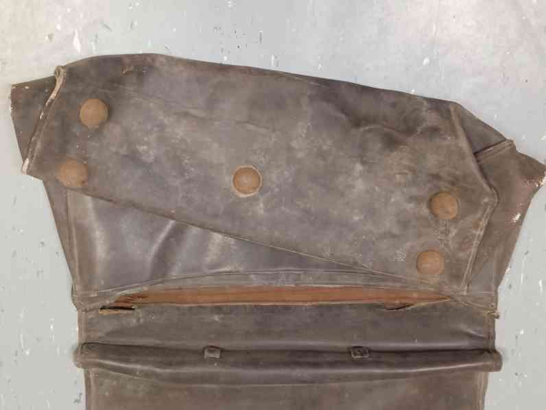 Historická koženková taška, zámeček. - foto 3