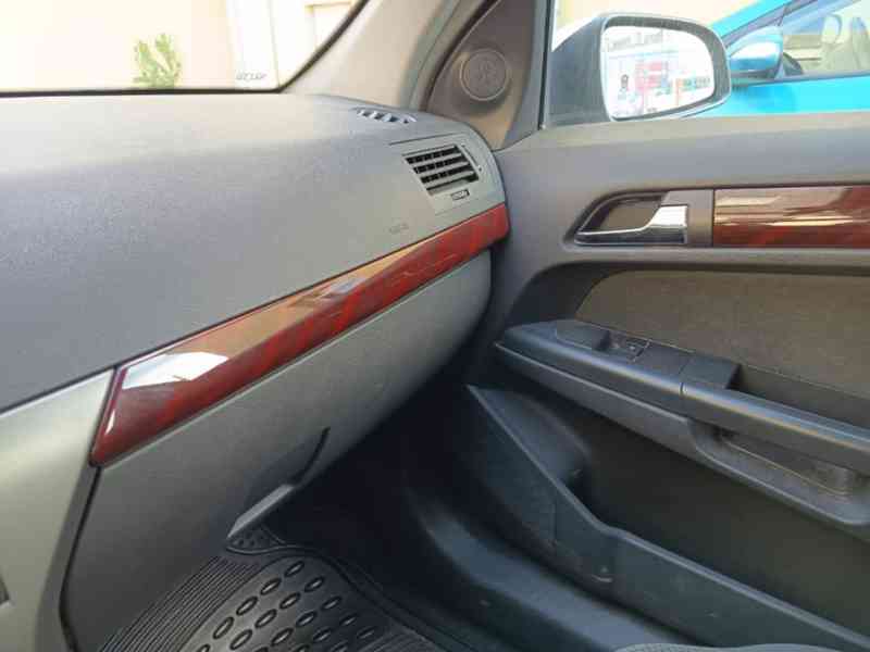 OPEL Astra caravan 1,7CDI Elegance - foto 20
