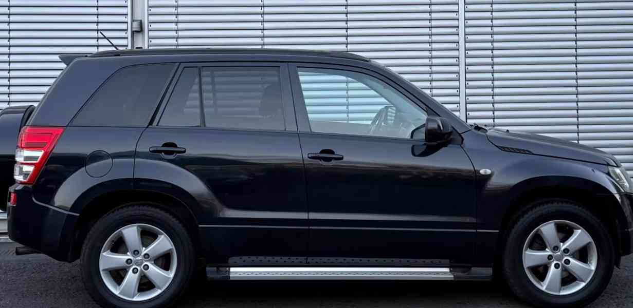 Suzuki Grand Vitara 2.0i Club benzín 103kw - foto 9