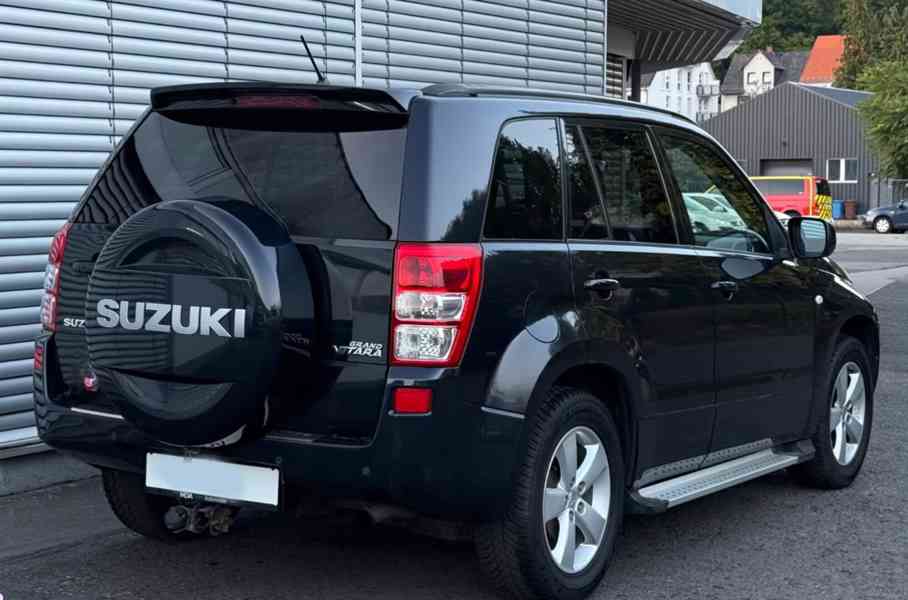Suzuki Grand Vitara 2.0i Club benzín 103kw - foto 5