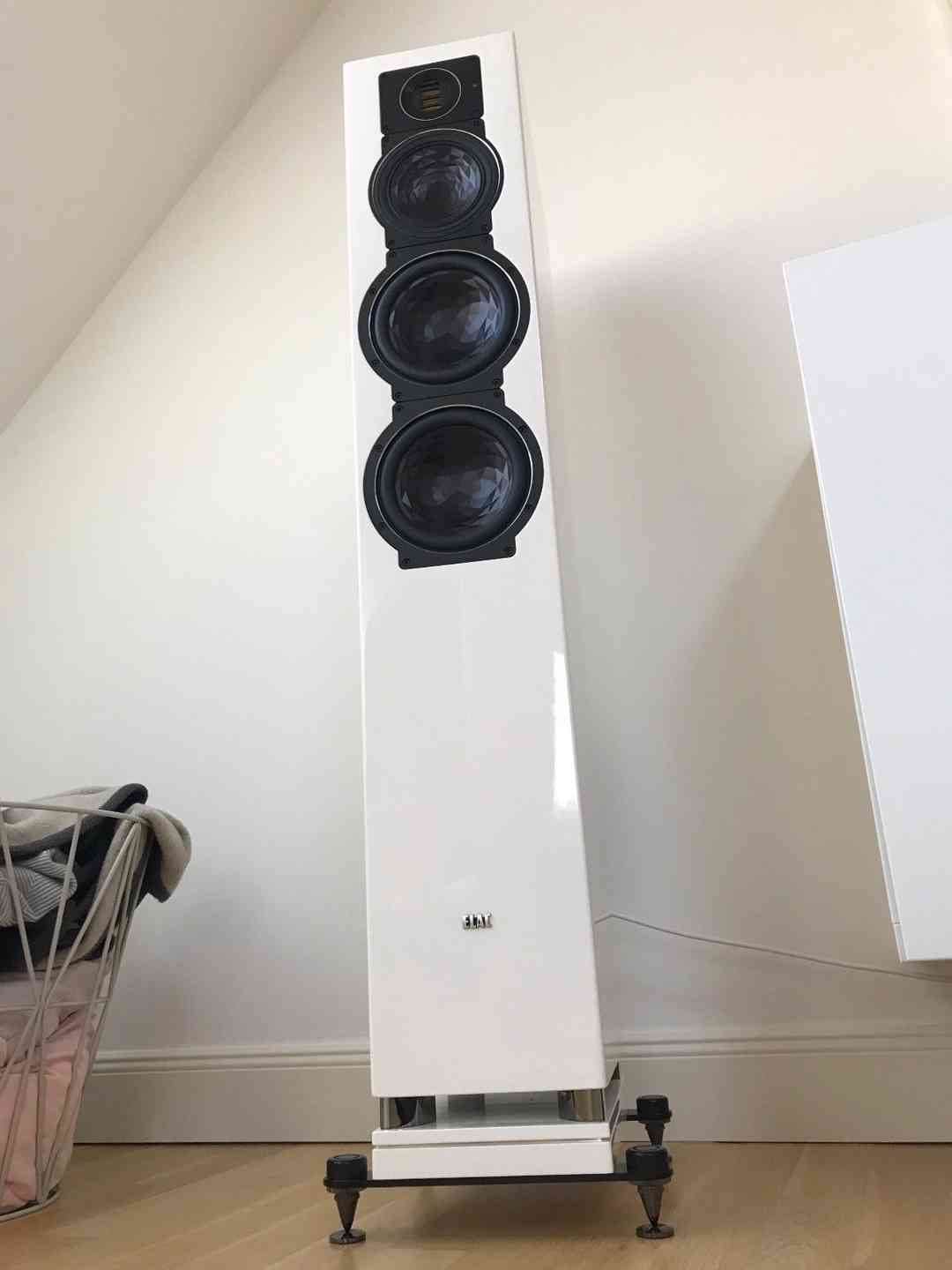 Used ELAC AIRX 409 Floorstanding speakers for Sale