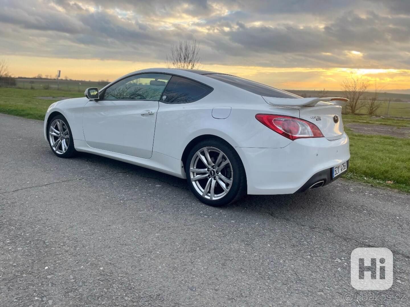 Hyundai Genesis Coupé	 - foto 1