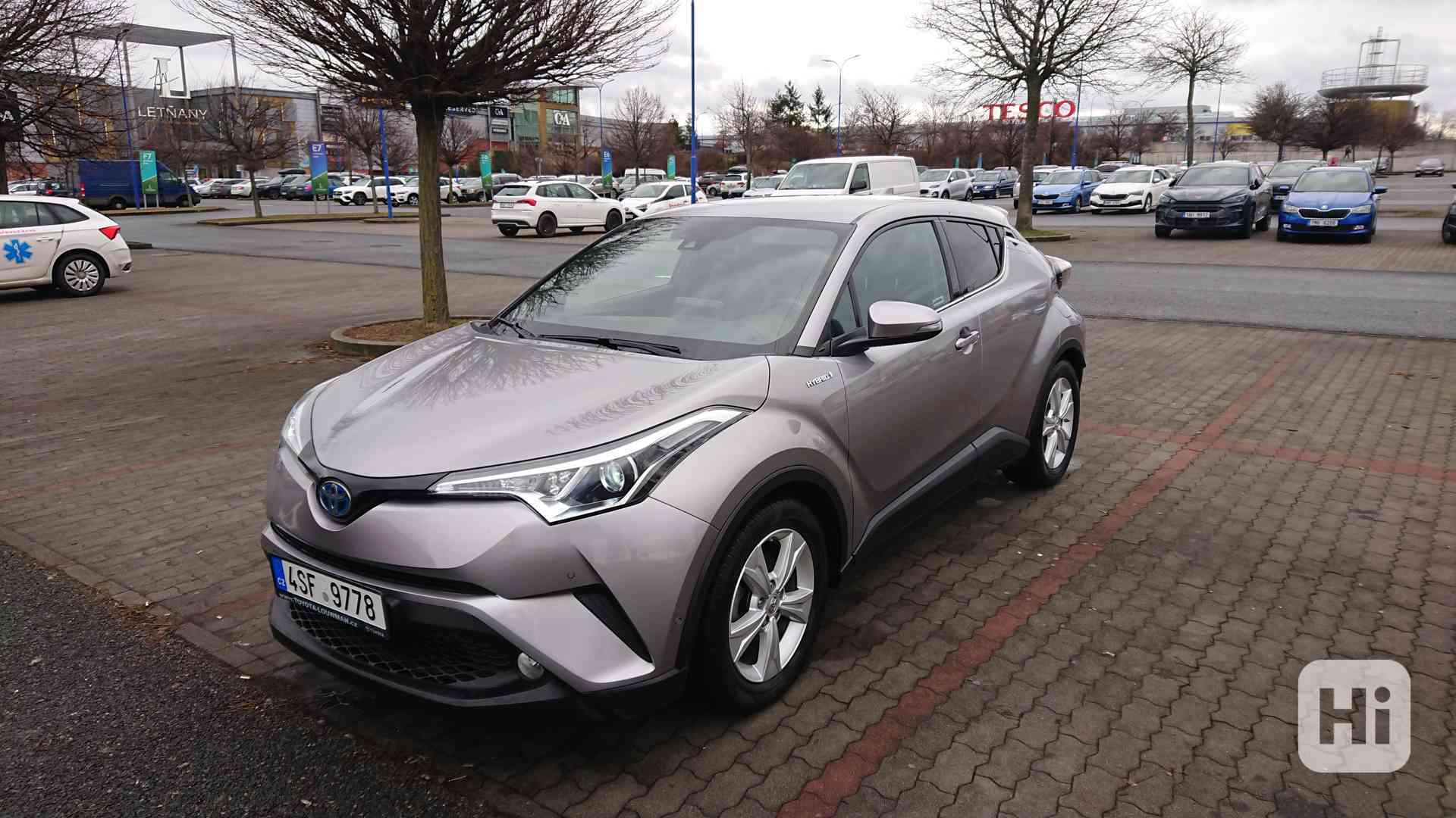 Prodám Toyotu C-HR 1.8 Hybrid - foto 1