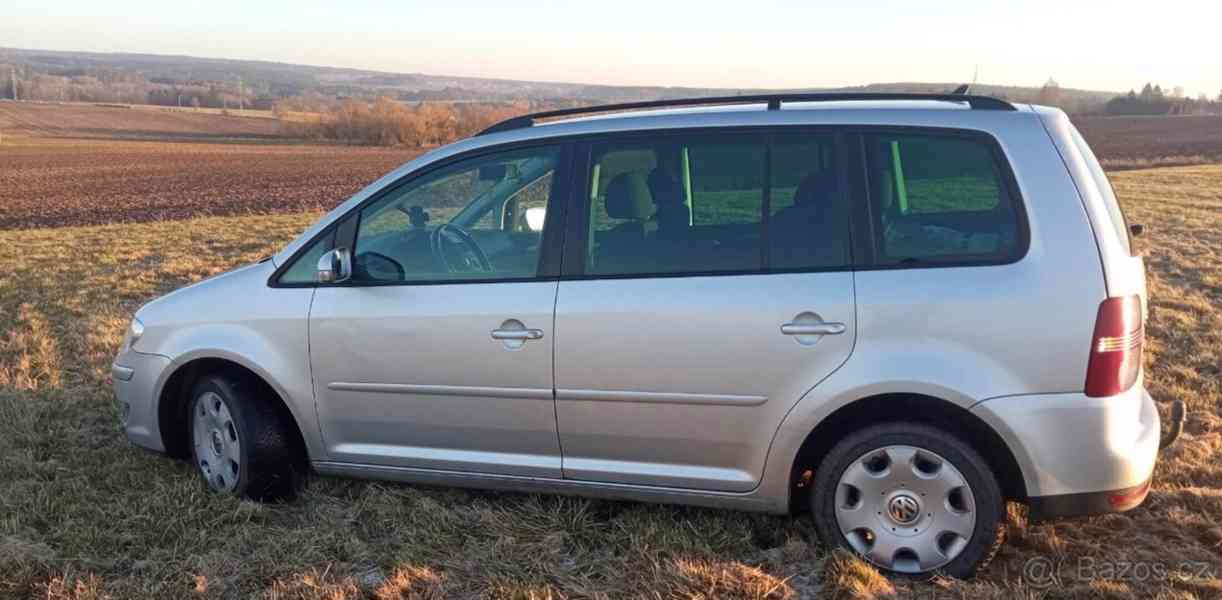 Volkswagen Touran 1,9 TDI DSG nová STK - foto 1