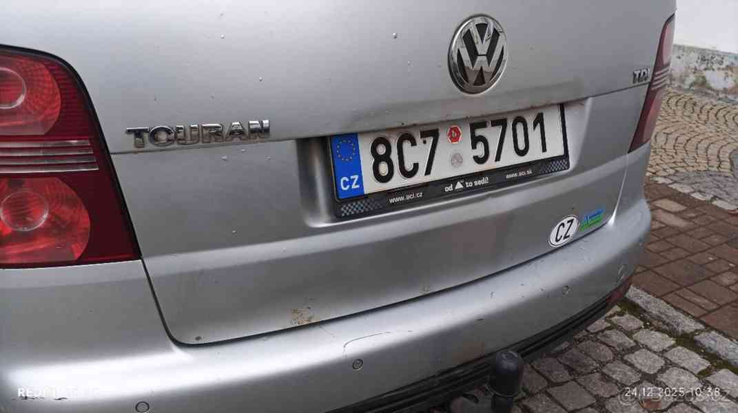 Volkswagen Touran 1,9 TDI DSG nová STK - foto 4