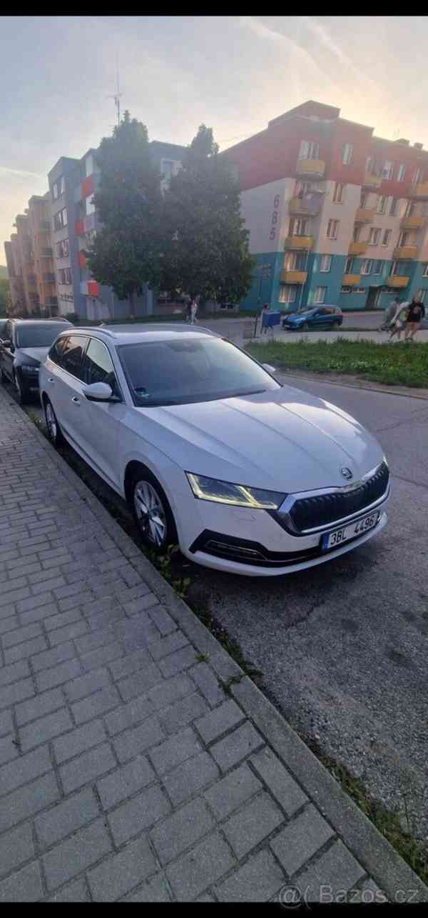 Škoda Octavia 2,0   TDI First Edition Matrix - foto 2