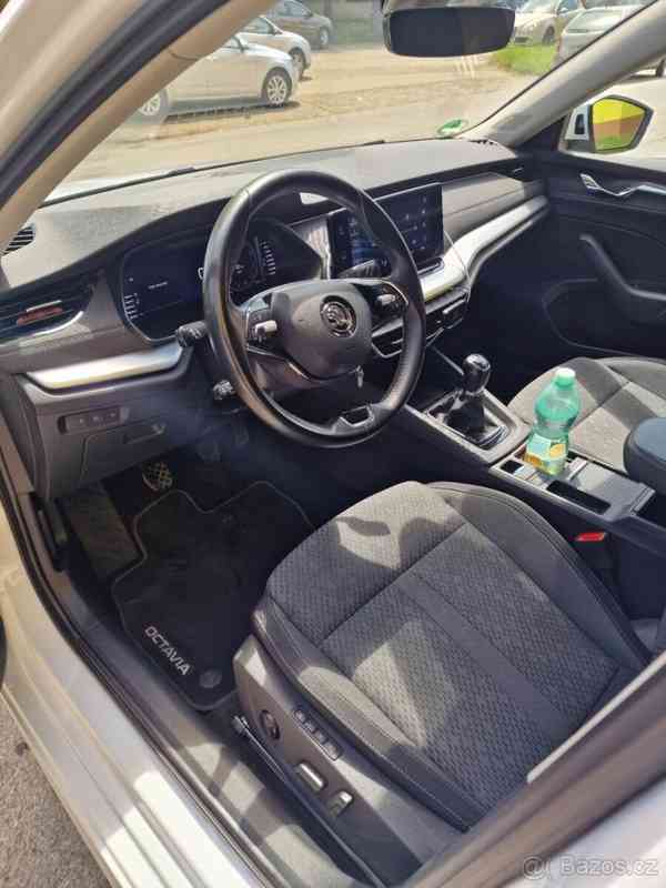 Škoda Octavia 2,0   TDI First Edition Matrix - foto 13