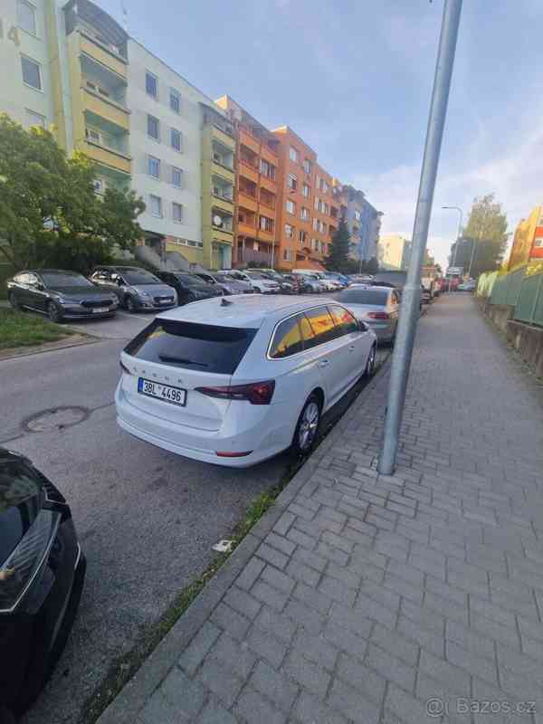 Škoda Octavia 2,0   TDI First Edition Matrix - foto 11
