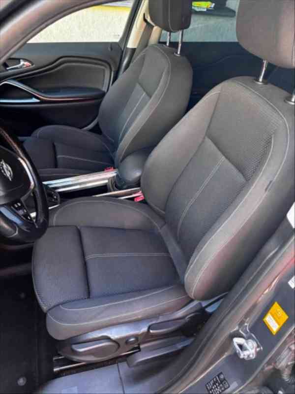Opel Zafira 1,9   CDTI 125 kW AUTOMAT - foto 4