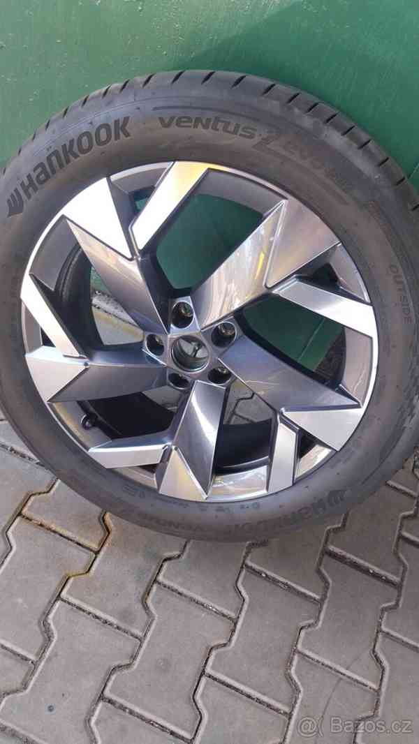 Prodám 1 x originál alu Škoda Kodiag - pneu 235/50/19 - foto 3