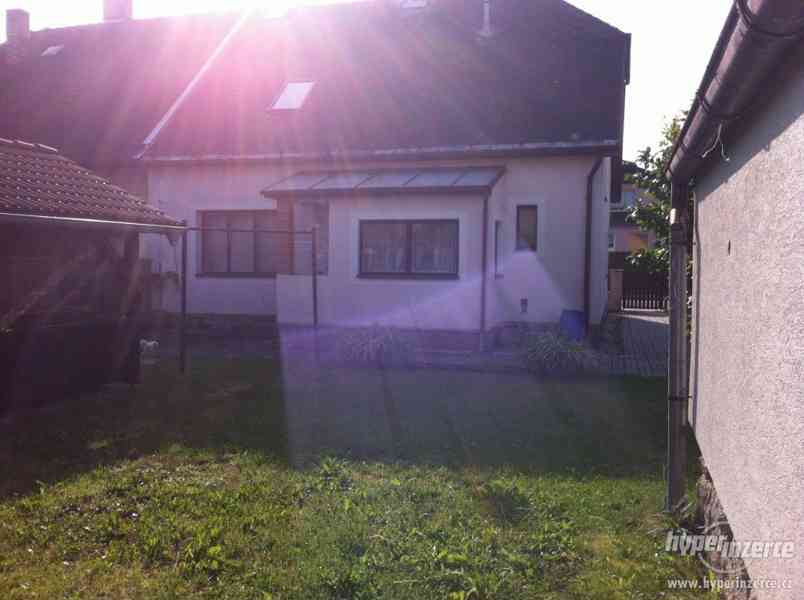 Prodej útulného rodinného domu v Českých Velenicích - foto 48