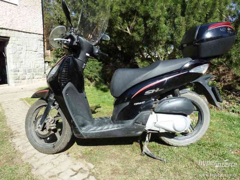 prodám skůtr Honda SH 150i - foto 4