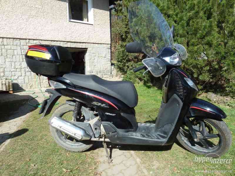 prodám skůtr Honda SH 150i - foto 6