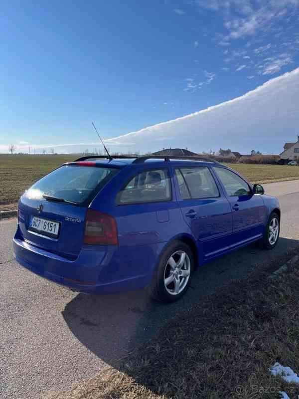 Škoda Octavia 1,6   ll - foto 2