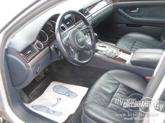 Audi A8 3.0, nafta, automat, vyrobeno 2004, navigace, kůže - foto 4