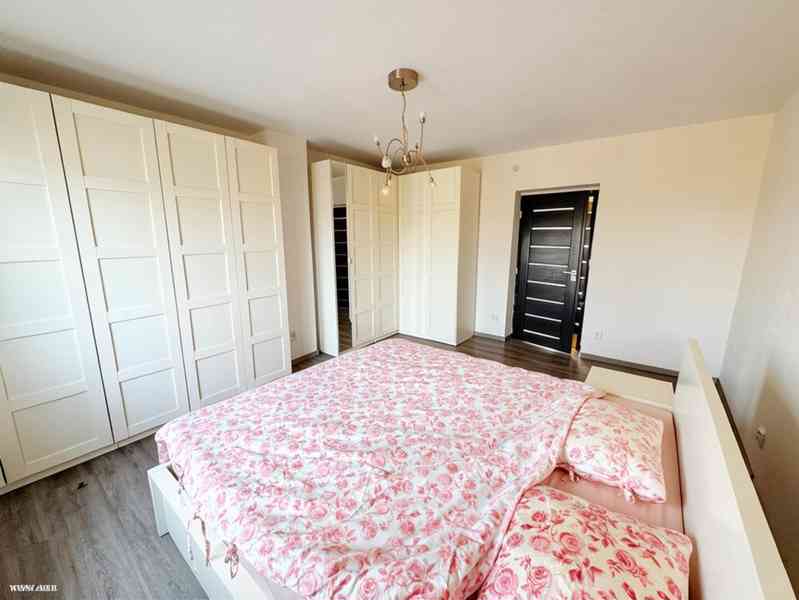 Pronájem rodinného domu 3+1 s garáží a zahradou, Praha 15 - foto 7