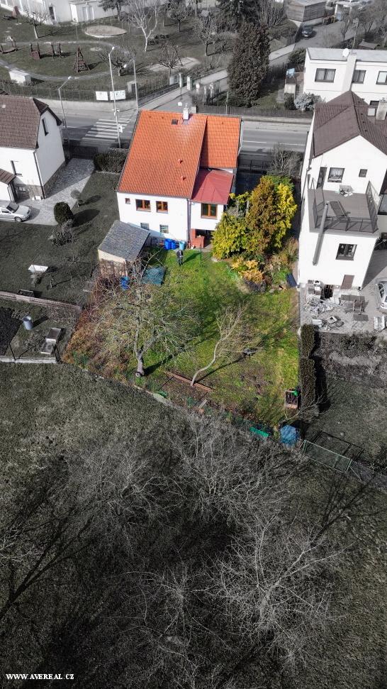 Pronájem rodinného domu 3+1 s garáží a zahradou, Praha 15 - foto 20