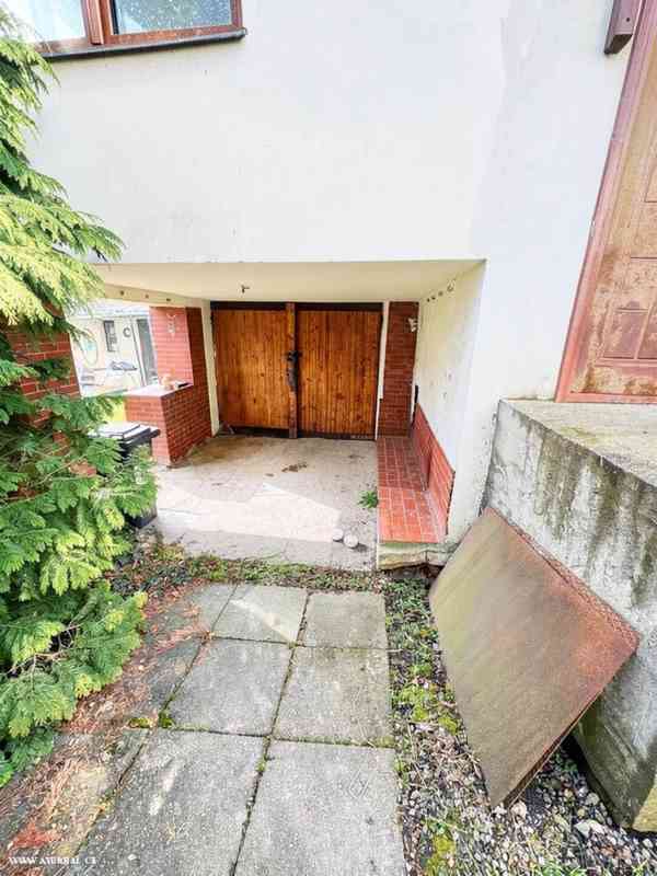 Pronájem rodinného domu 3+1 s garáží a zahradou, Praha 15 - foto 17