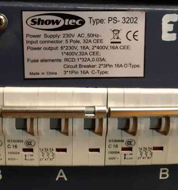 třífázový rozváděč ShowTec - foto 2