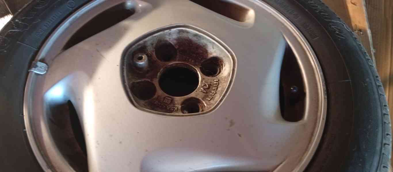 ORIGO OCELOVÉ DISKY 4x100 + ZIMNÍ 90% pneu 175/70R13+POKLICE - foto 11