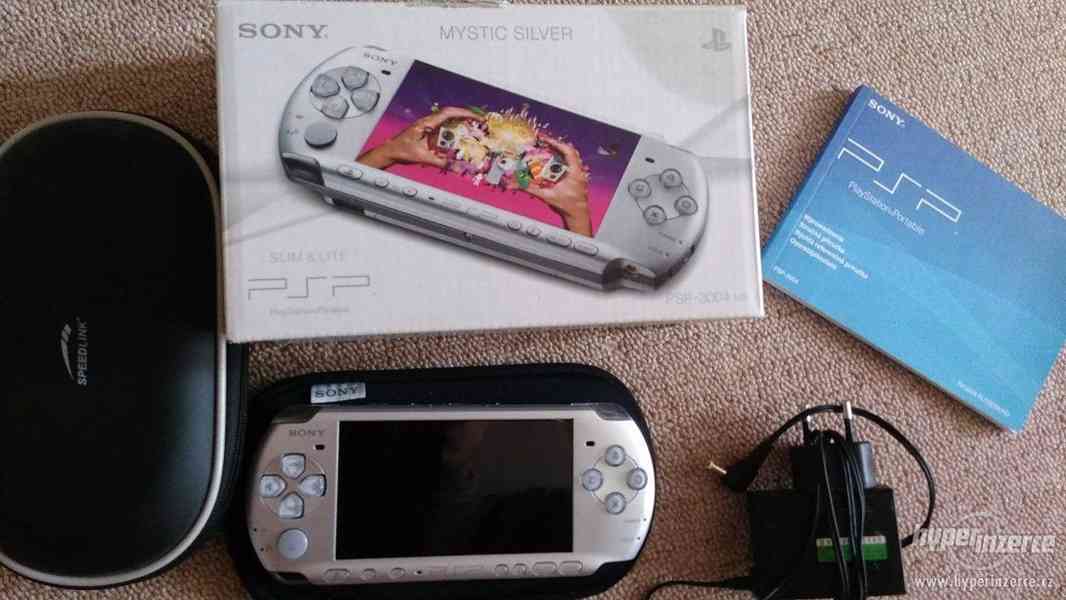 PSP 3004 + 6 her, kožené pouzdro, originální krabice - foto 2