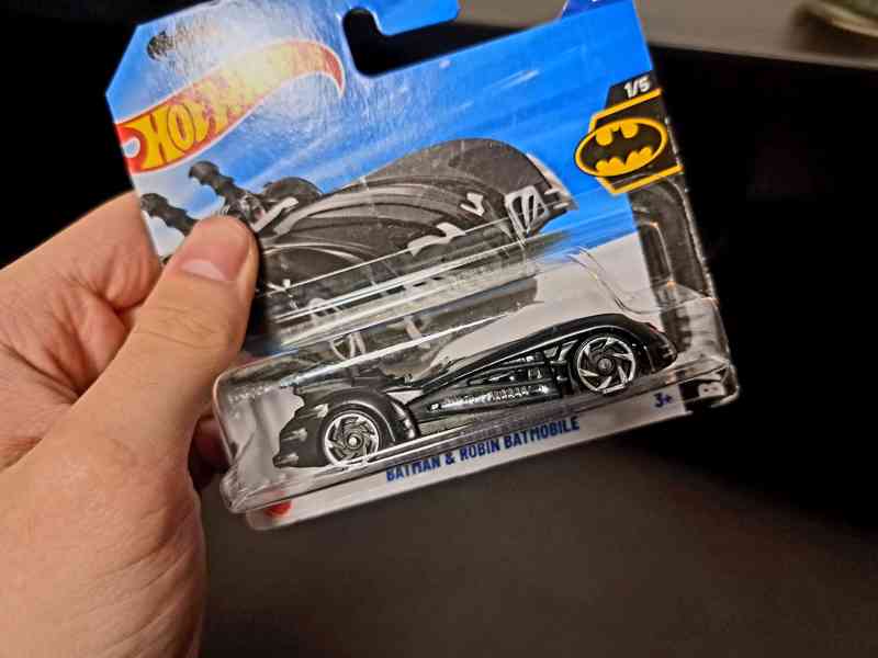 Limitované Batman Hot Wheels 2ks - foto 5