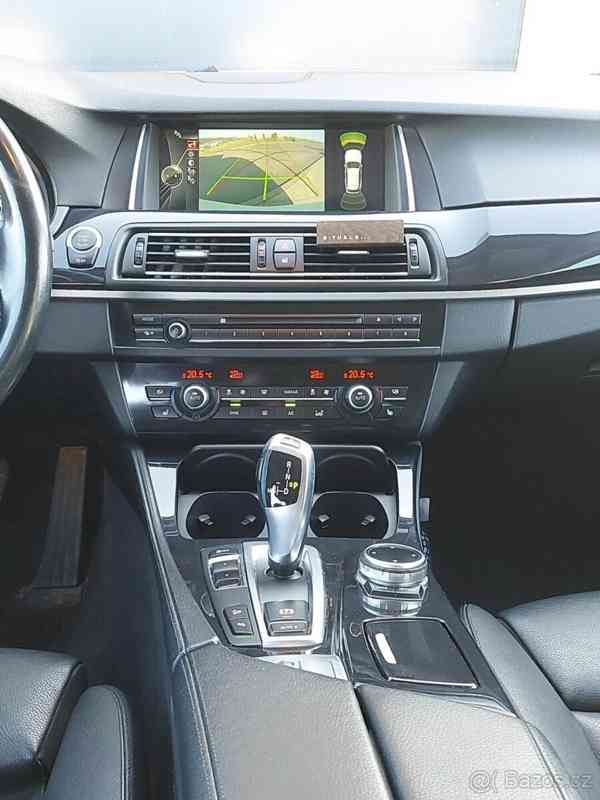 BMW Řada 5 2,5 AUTOMAT 160kW – 2014, Kůže - foto 13