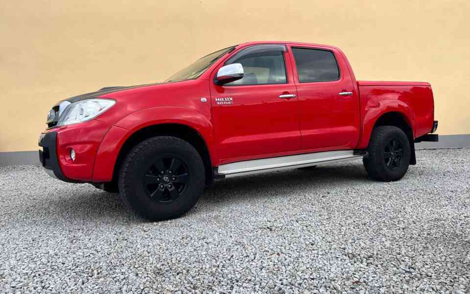 Toyota Hilux 3,0 D4D Double Cab Sol AUT. 4x4 126kw - foto 20