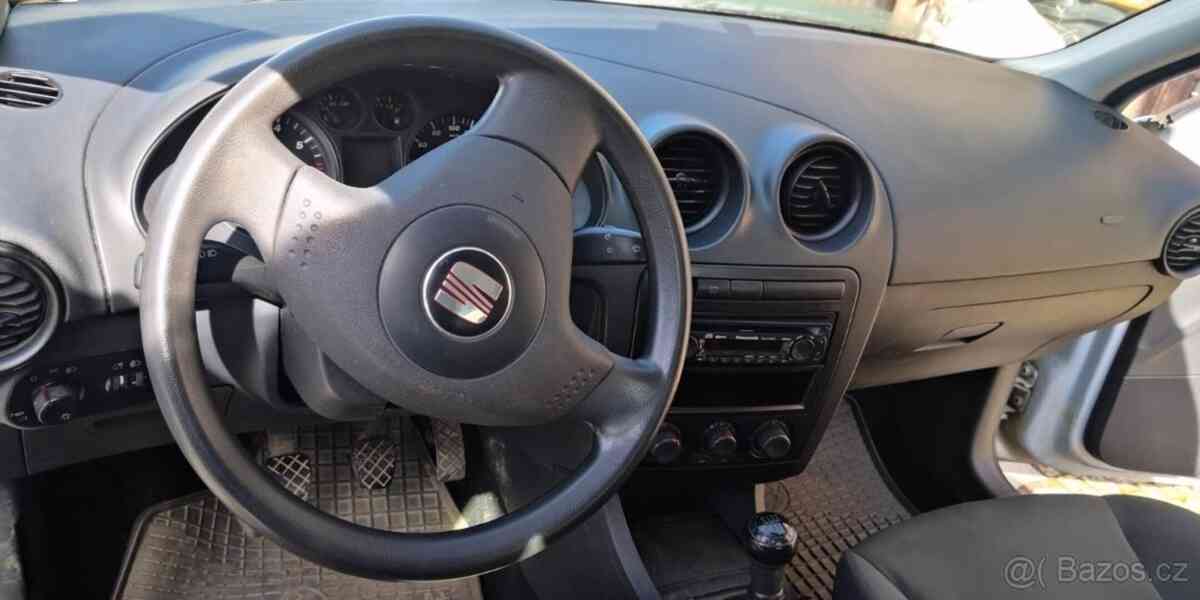 Seat Ibiza 1,4   benzin, rok výroby 2005 - foto 4