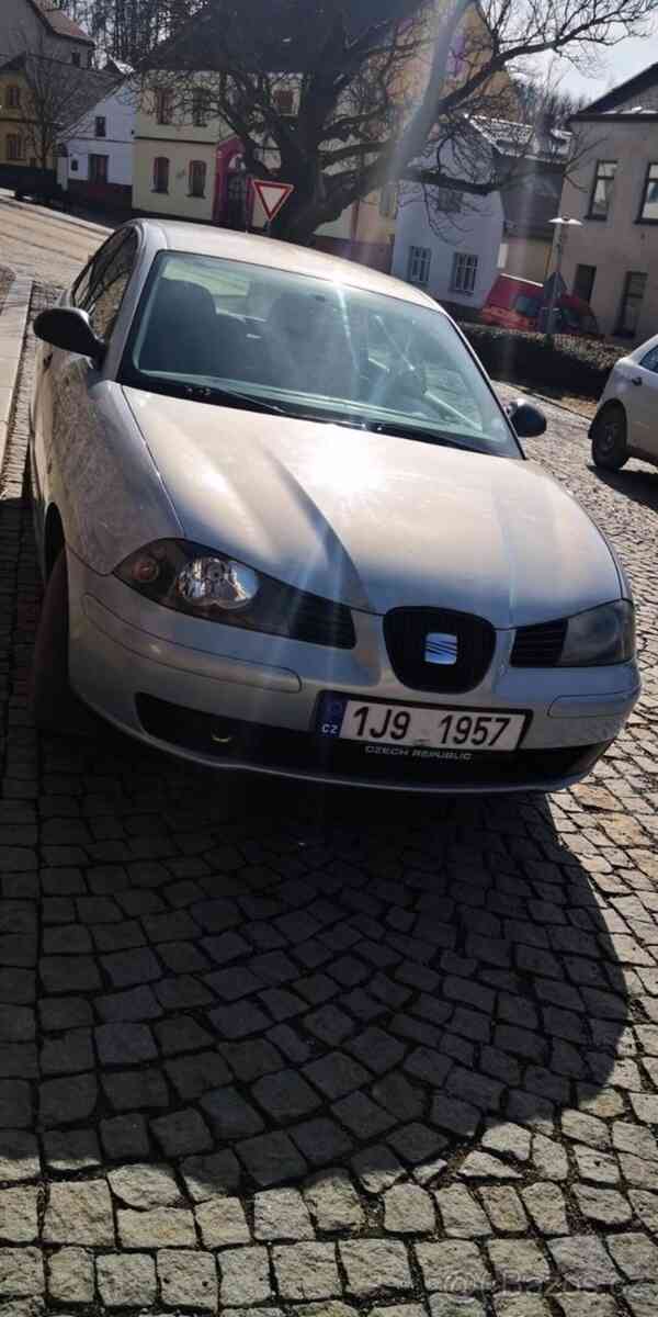 Seat Ibiza 1,4   benzin, rok výroby 2005 - foto 2