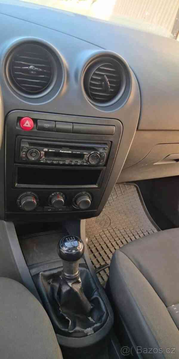 Seat Ibiza 1,4   benzin, rok výroby 2005 - foto 10