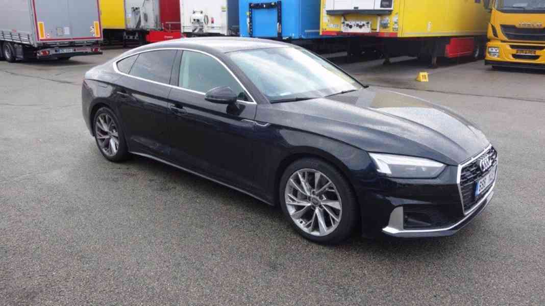 AUDI A5 SPORTBACK - foto 2