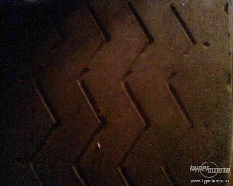 Prodám pneu na discích 11R20 na Liaz, Tatra - foto 2