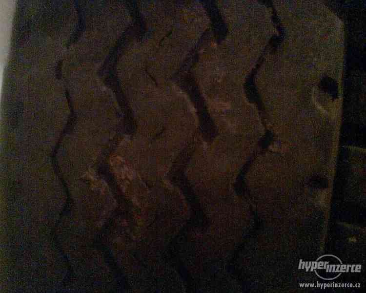 Prodám pneu na discích 11R20 na Liaz, Tatra - foto 4