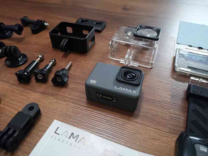Akční kamera Lamax X9.1 + příslušenství - foto 1