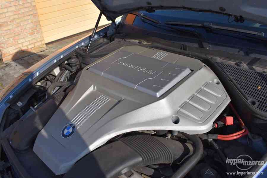 BMW X6 – KOMBI, 300kW, hybrid 4.4 - foto 12