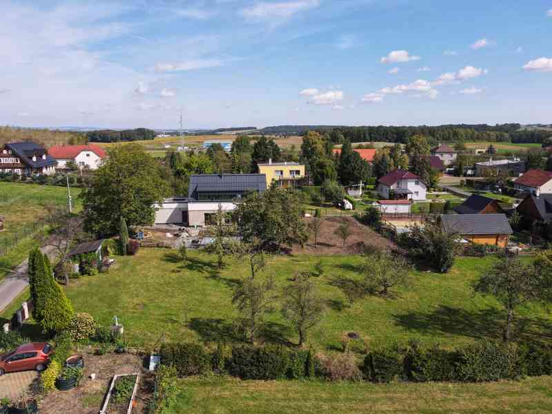 Prodej pozemku k bydlení v žádané části obce Libhošť - foto 9